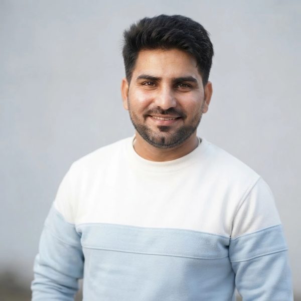 Monu Prajapati, Senior Developer at Web Ultra Solution